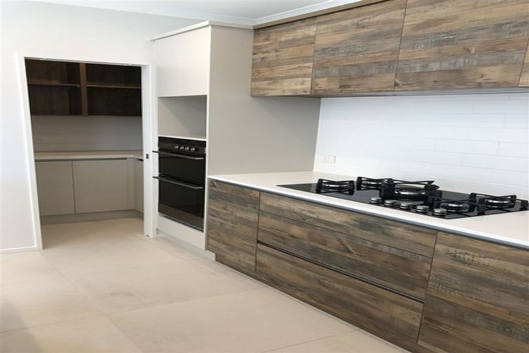 Photo of property in 82 Te Napi Drive, Takanini, 2112