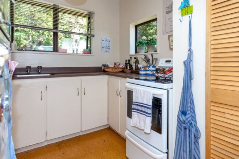 Photo of property in 131 Park Avenue, Whangamata, 3620