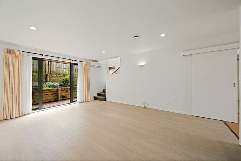 Photo of property in 1/2 Arawa Street, New Lynn, Auckland, 0600