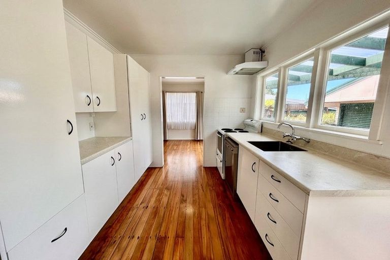 Photo of property in 10 Murphy Road, Taradale, Napier, 4112