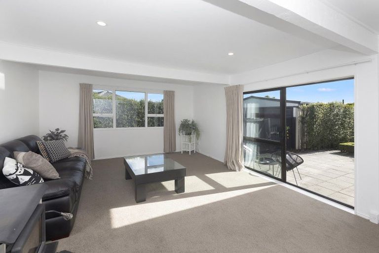 Photo of property in 107 Lowry Avenue, Redwood, Christchurch, 8051
