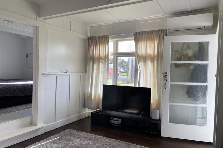 Photo of property in 18 Shoal Bay Road, Devonport, Auckland, 0624