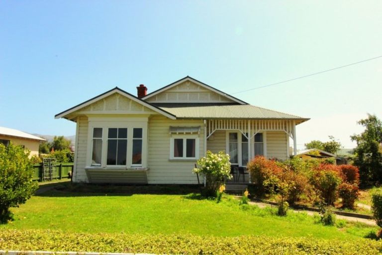 Photo of property in 52 Belt Street, Waimate, 7924