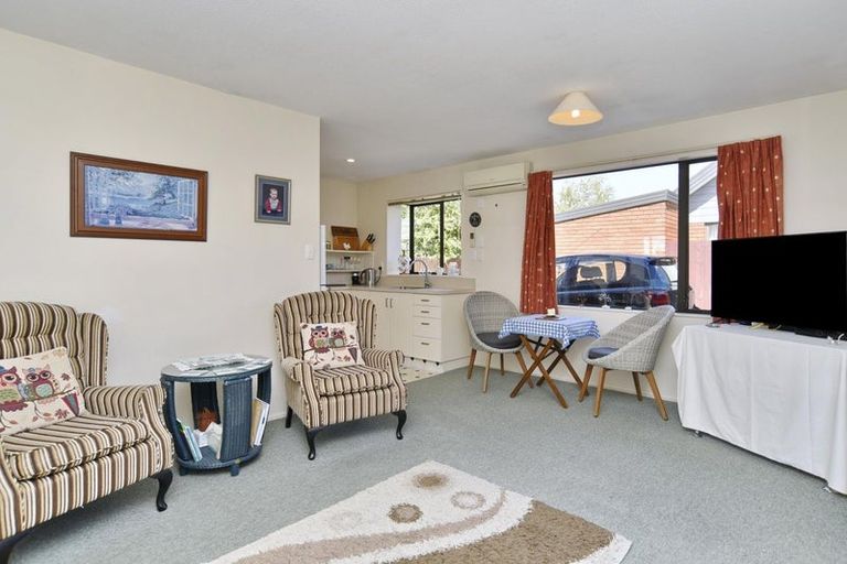 Photo of property in 94a Percival Street, Rangiora, 7400