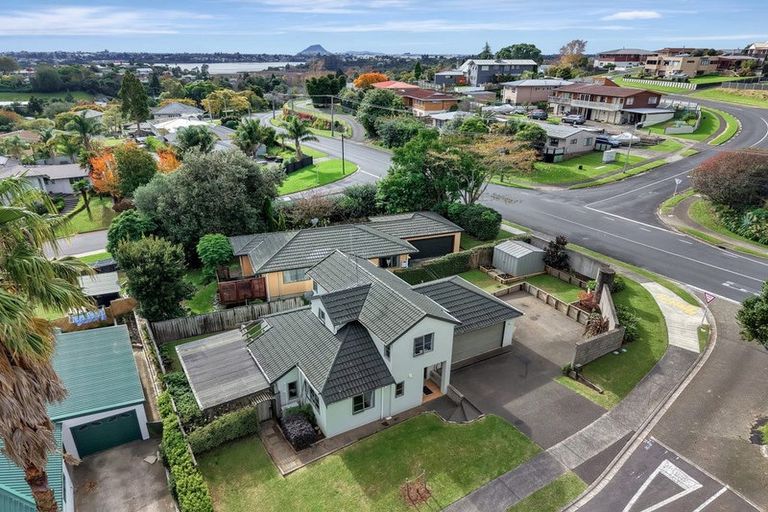 Photo of property in 2 Smylie Close, Ohauiti, Tauranga, 3112