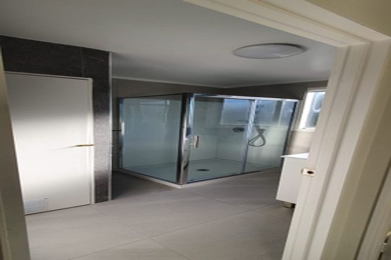 Photo of property in 1/9 Miro Street, New Lynn, Auckland, 0600