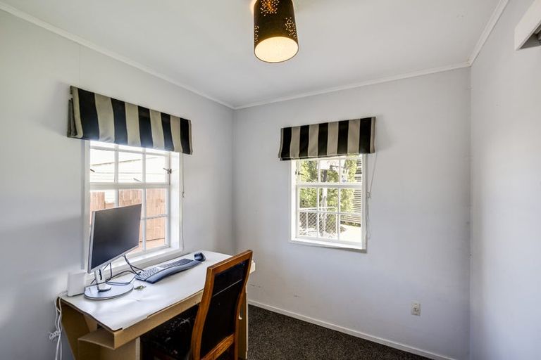 Photo of property in 26 Donegal Crescent, Tamatea, Napier, 4112