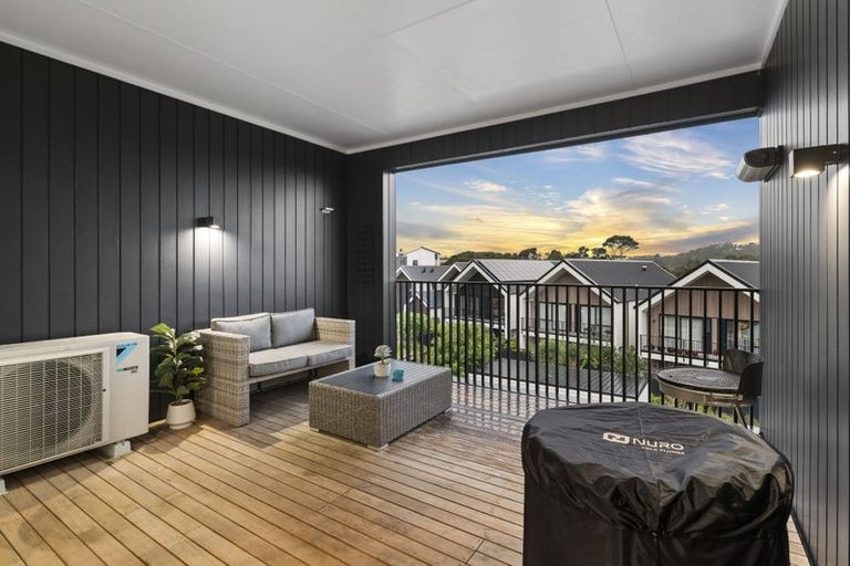 Photo of property in 74 Rangihina Road, Hobsonville, Auckland, 0616