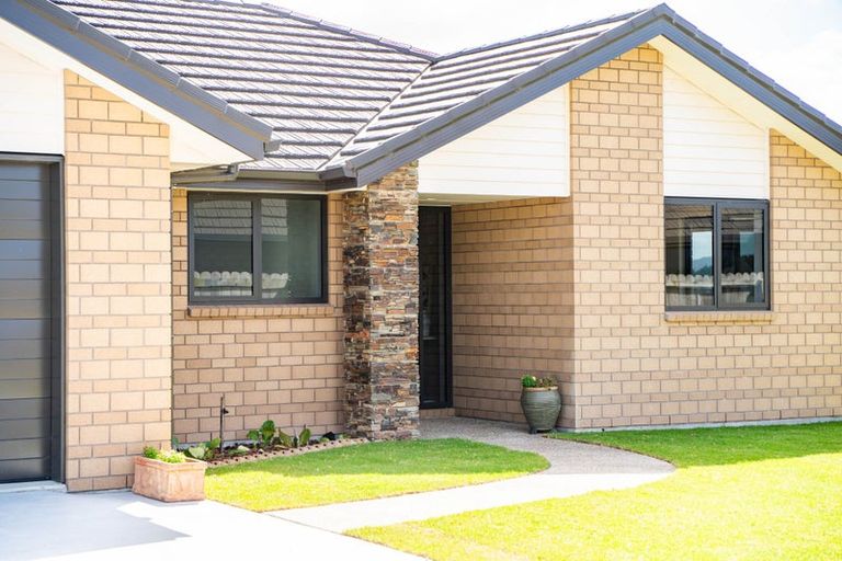 Photo of property in 14 Breton Drive, Waipu, 0510