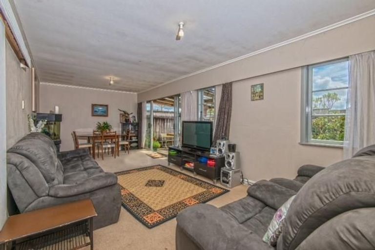 Photo of property in 693 Beach Road, Rothesay Bay, Auckland, 0630