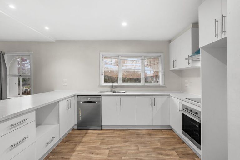 Photo of property in 55 Whitby Street, Burnside, Christchurch, 8053