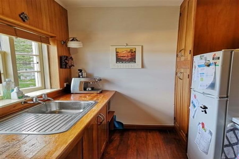 Photo of property in San Marino Apartments, 9/4 Oak Park Avenue, Te Aro, Wellington, 6011