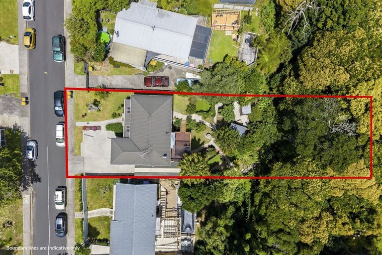 Photo of property in 38 Paramu Avenue, Birkdale, Auckland, 0626
