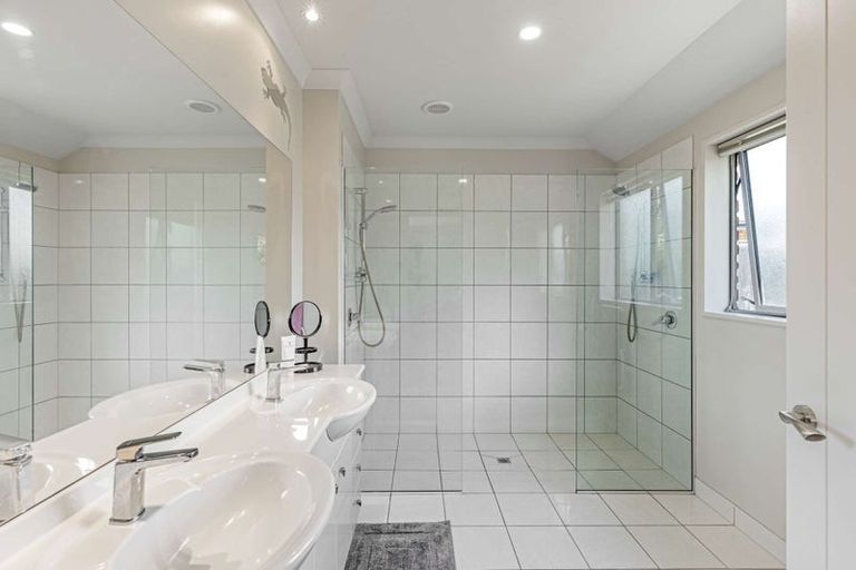 Photo of property in 7 Goldie Place, Rolleston, 7614