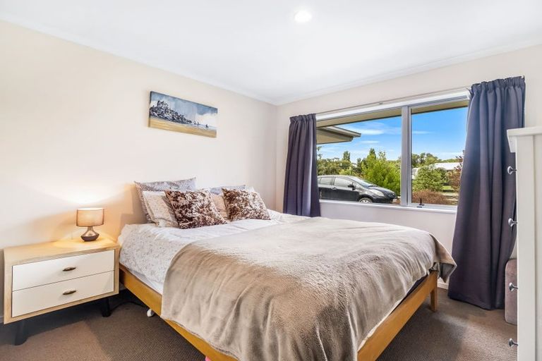 Photo of property in 9 Riverside Way, Amberley, 7410