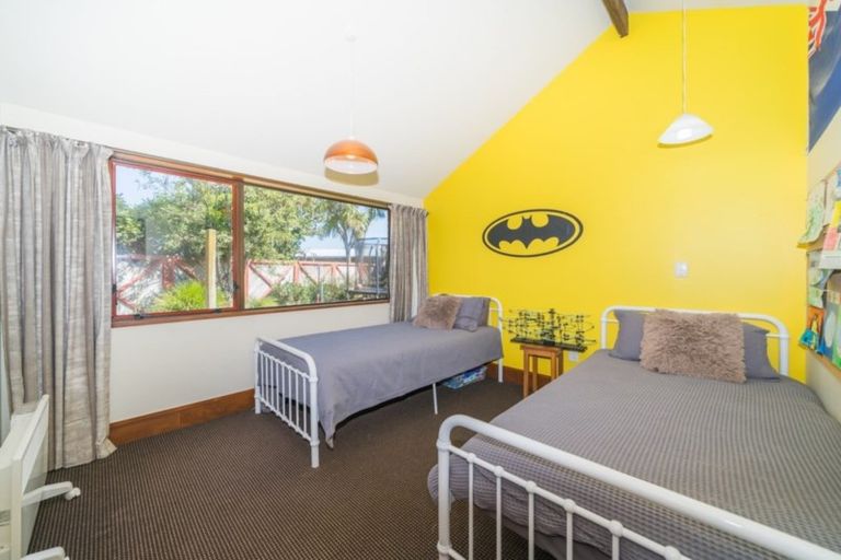 Photo of property in 7 Grange Place, Milson, Palmerston North, 4414