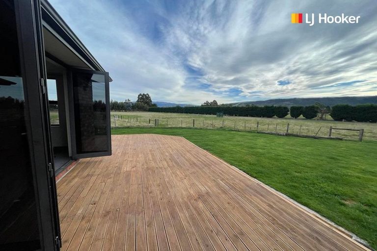 Photo of property in 345 Riccarton Road West, Mosgiel, 9092
