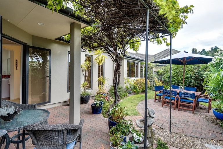 Photo of property in 10 Montpelier Drive, Taradale, Napier, 4112