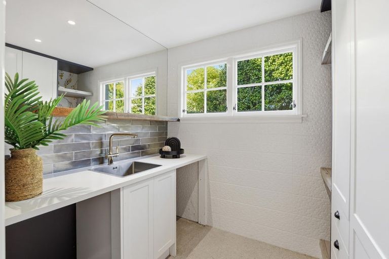 Photo of property in 96 Glandovey Road, Fendalton, Christchurch, 8052