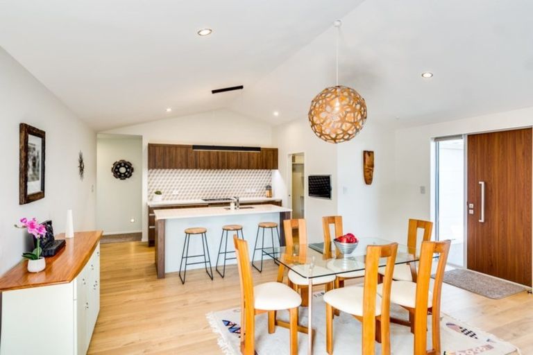 Photo of property in 2b Moeller Street, Taradale, Napier, 4112