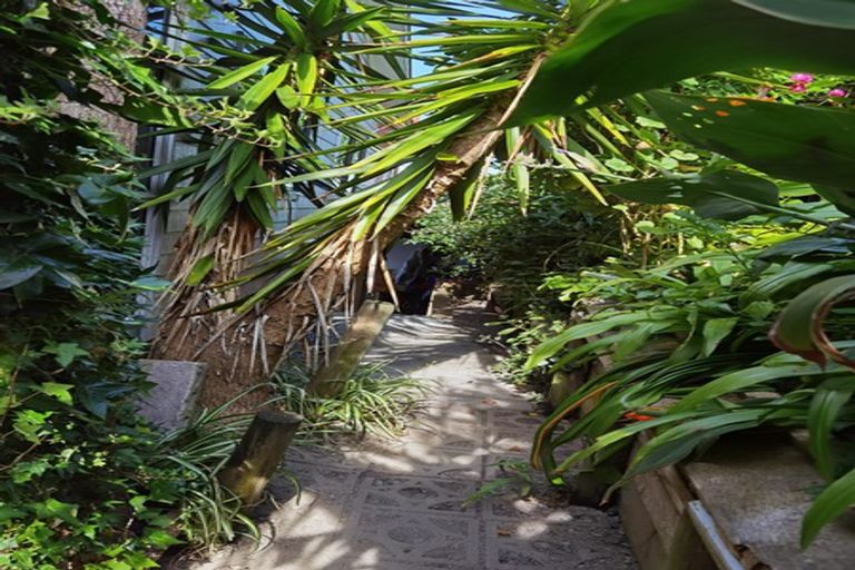 Photo of property in 21 Hinemoa Place, Snells Beach, 0920