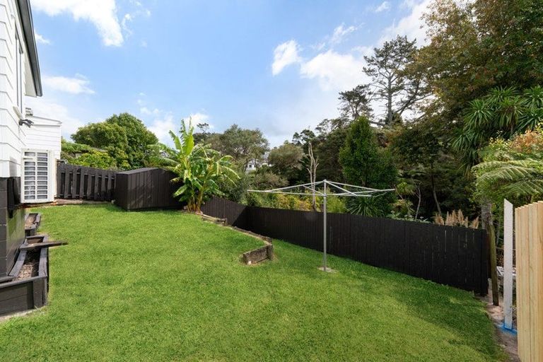 Photo of property in 68 Helena Street, Massey, Auckland, 0614