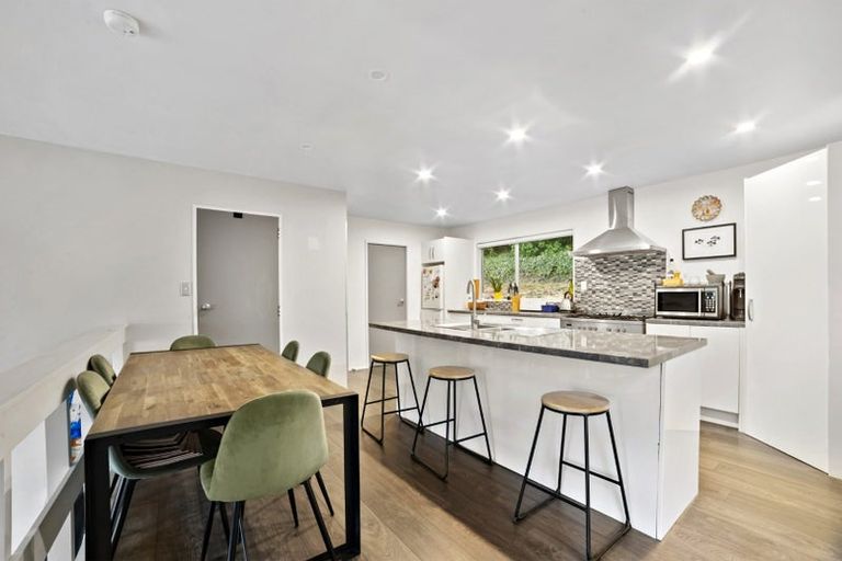 Photo of property in 6 Swadel Way, Karori, Wellington, 6012