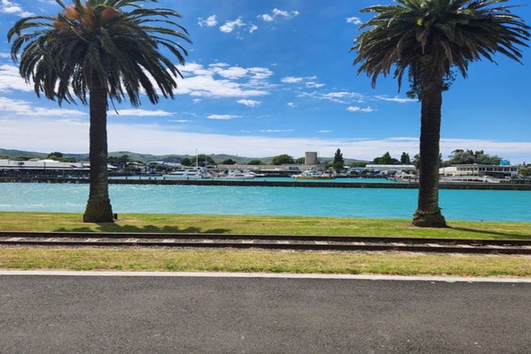 Photo of property in 28/24 Reads Quay, Gisborne, 4010