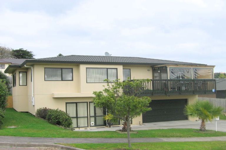 Photo of property in 50 Hewlett Road, Massey, Auckland, 0614