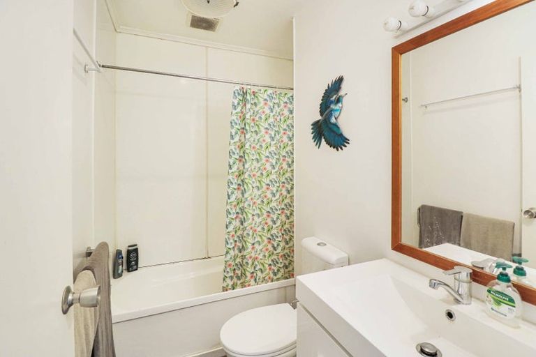 Photo of property in 31 Macdonald Crescent, Te Aro, Wellington, 6011