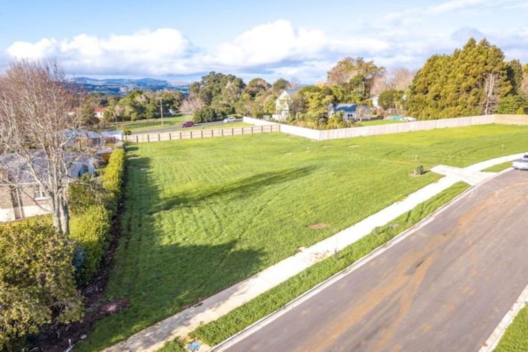 Photo of property in 31 Laurelwood Avenue, Pukekohe, 2120