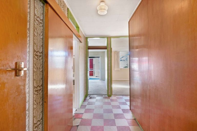 Photo of property in 21 Raupo Street, Castlecliff, Whanganui, 4501