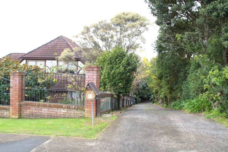 Photo of property in 13 Bert Wilson Place, Cockle Bay, Auckland, 2014