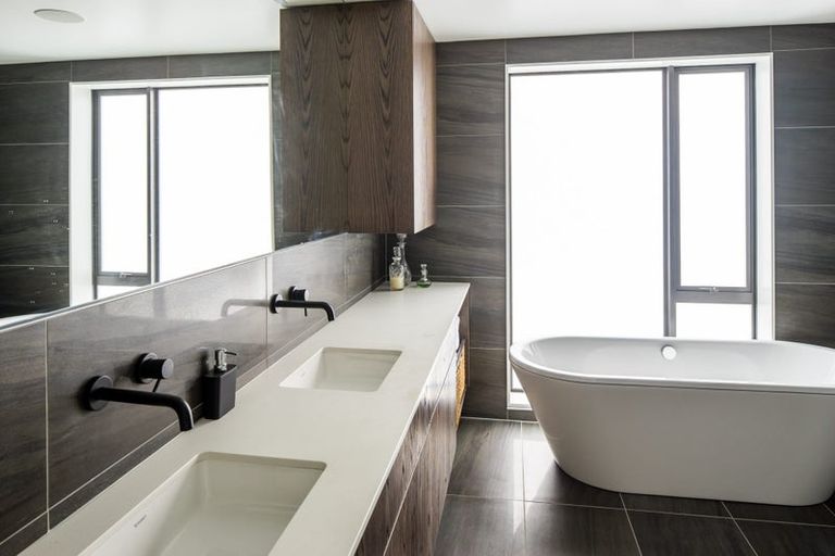 Photo of property in Vsp Nothern Tower, 1301/166 Victoria Street, Te Aro, Wellington, 6011