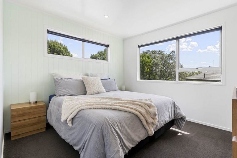 Photo of property in 46b Captain Scott Road, Glen Eden, Auckland, 0602
