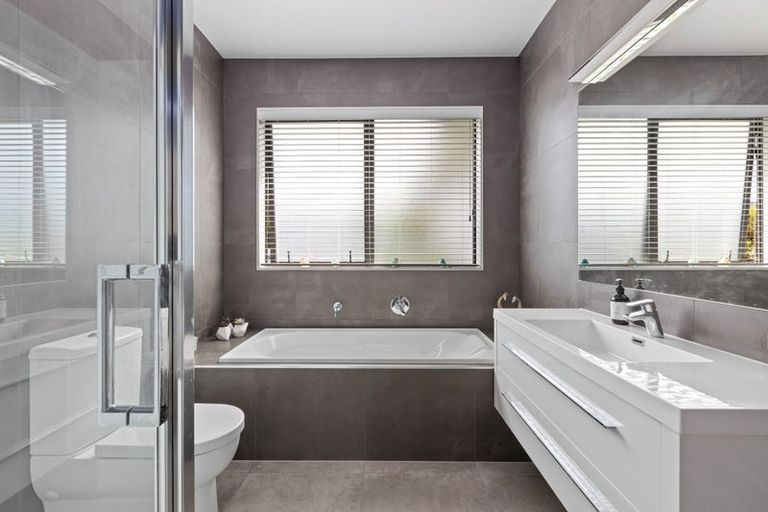 Photo of property in 69 Harvest Avenue, Orewa, 0931