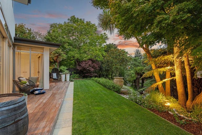 Photo of property in 10 Royds Street, Fendalton, Christchurch, 8014