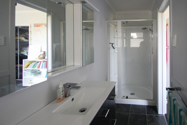 Photo of property in 69 T Y Duncan Road, Oamaru North, Oamaru, 9494