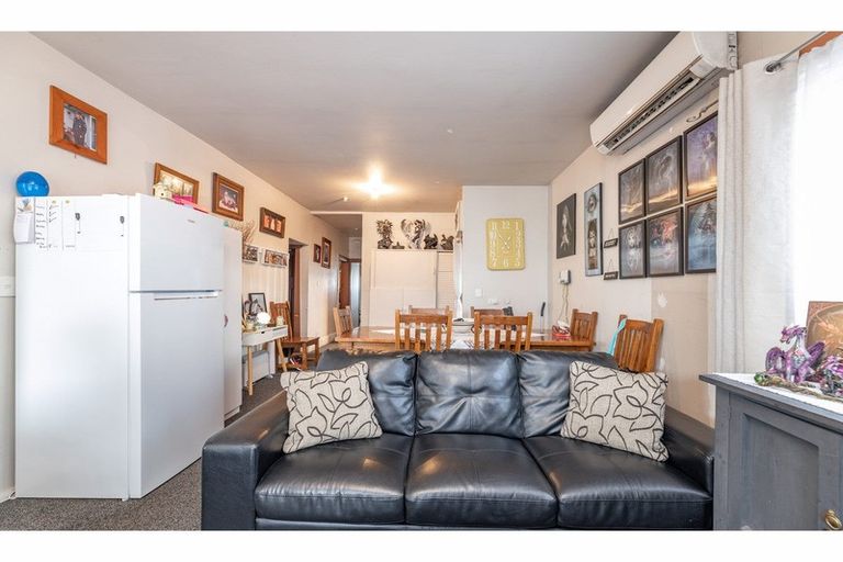 Photo of property in 53 Marshall Street, Woolston, Christchurch, 8023