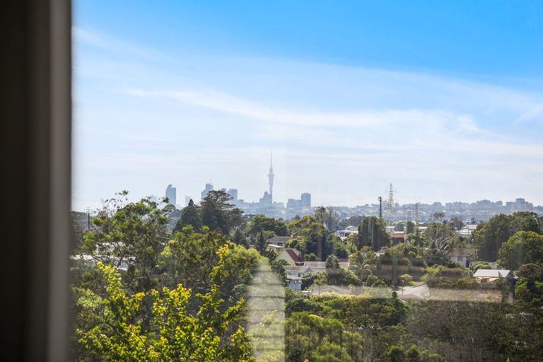 Photo of property in 54 Chorley Avenue, Massey, Auckland, 0614