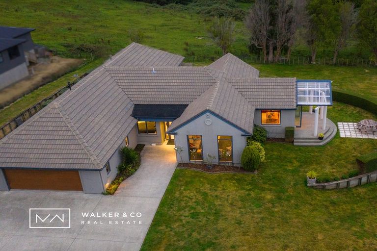 Photo of property in 349c Main Road North, Brown Owl, Upper Hutt, 5018