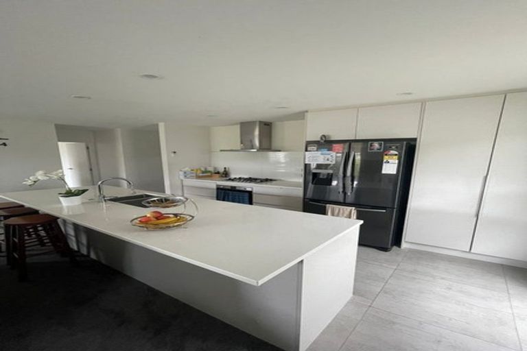 Photo of property in 11 Rere Close, Takanini, 2112