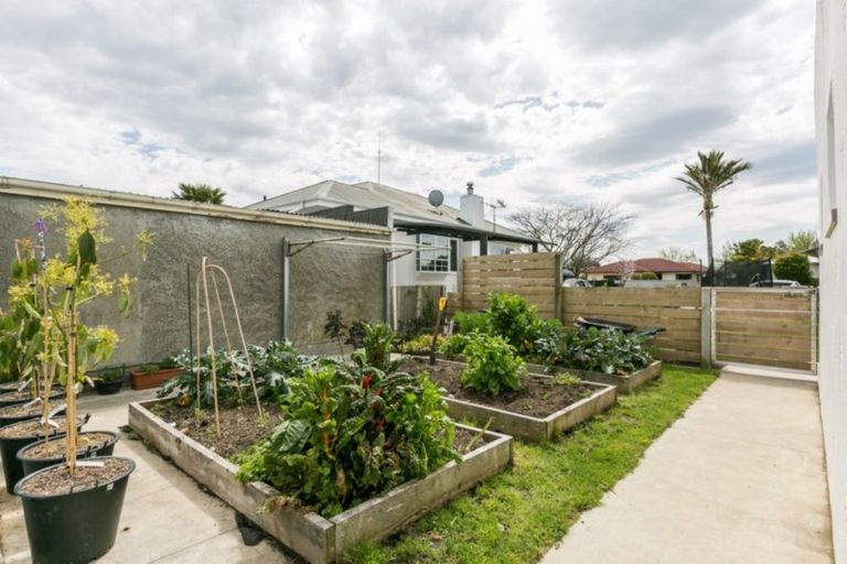 Photo of property in 12 Moeller Street, Taradale, Napier, 4112