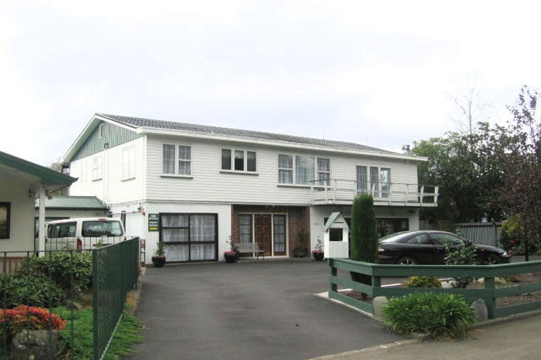 Photo of property in Former Omas Private Rest Home, 1011 Fergusson Drive, Clouston Park, Upper Hutt, 5018