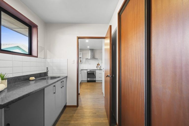 Photo of property in 52 Dunbarton Street, Redwood, Christchurch, 8051