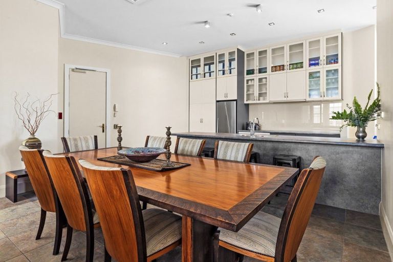 Photo of property in 2/1 Emerson Street, Napier South, Napier, 4110