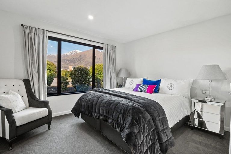 Photo of property in 1 Wellswood Way, Lower Shotover, Queenstown, 9371