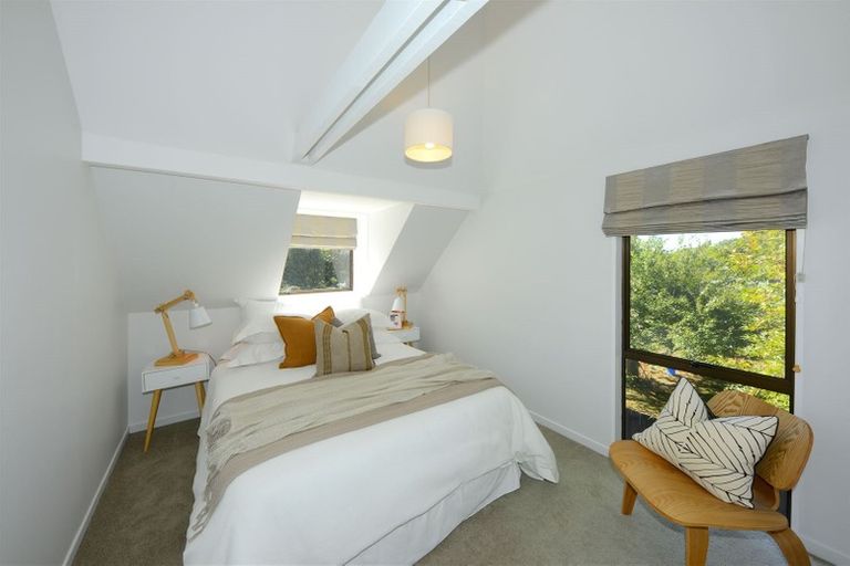 Photo of property in 10 Glenburn Place, Avonhead, Christchurch, 8042