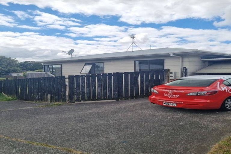 Photo of property in 5/106 Shifnal Drive, Randwick Park, Auckland, 2105