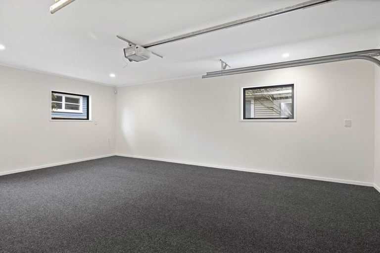 Photo of property in 316a Main Road, Tawa, Wellington, 5028